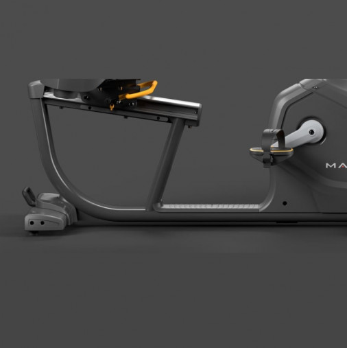 Горизонтальный велотренажер Matrix Endurance. Консоль LED Горизонтальный велотренажер Matrix Endurance. Консоль LED